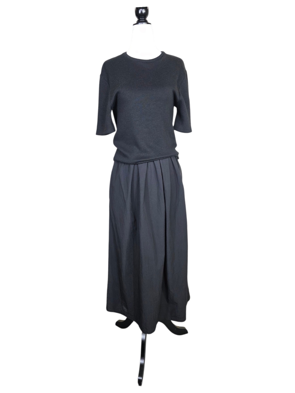 Zara Black Midi Pleated Skirt Dress Ensemble